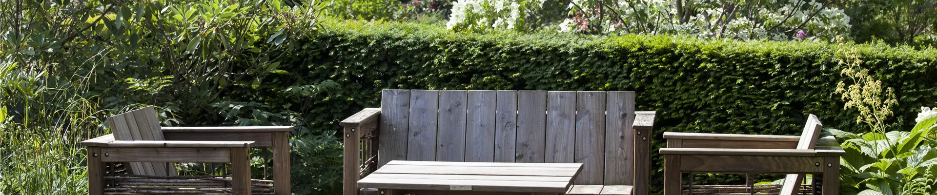 Sitzgruppe Holz rustikal